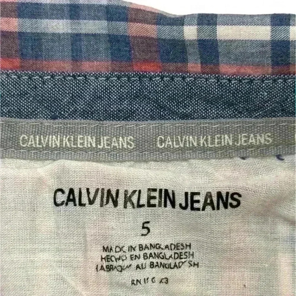 Calvin Klein Boys' Plaid Short Sleeve Button-Up Shirt Size 5 Multicolor - Picture 4 of 4